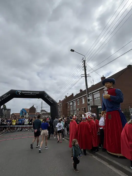 Un géant sur le parcours